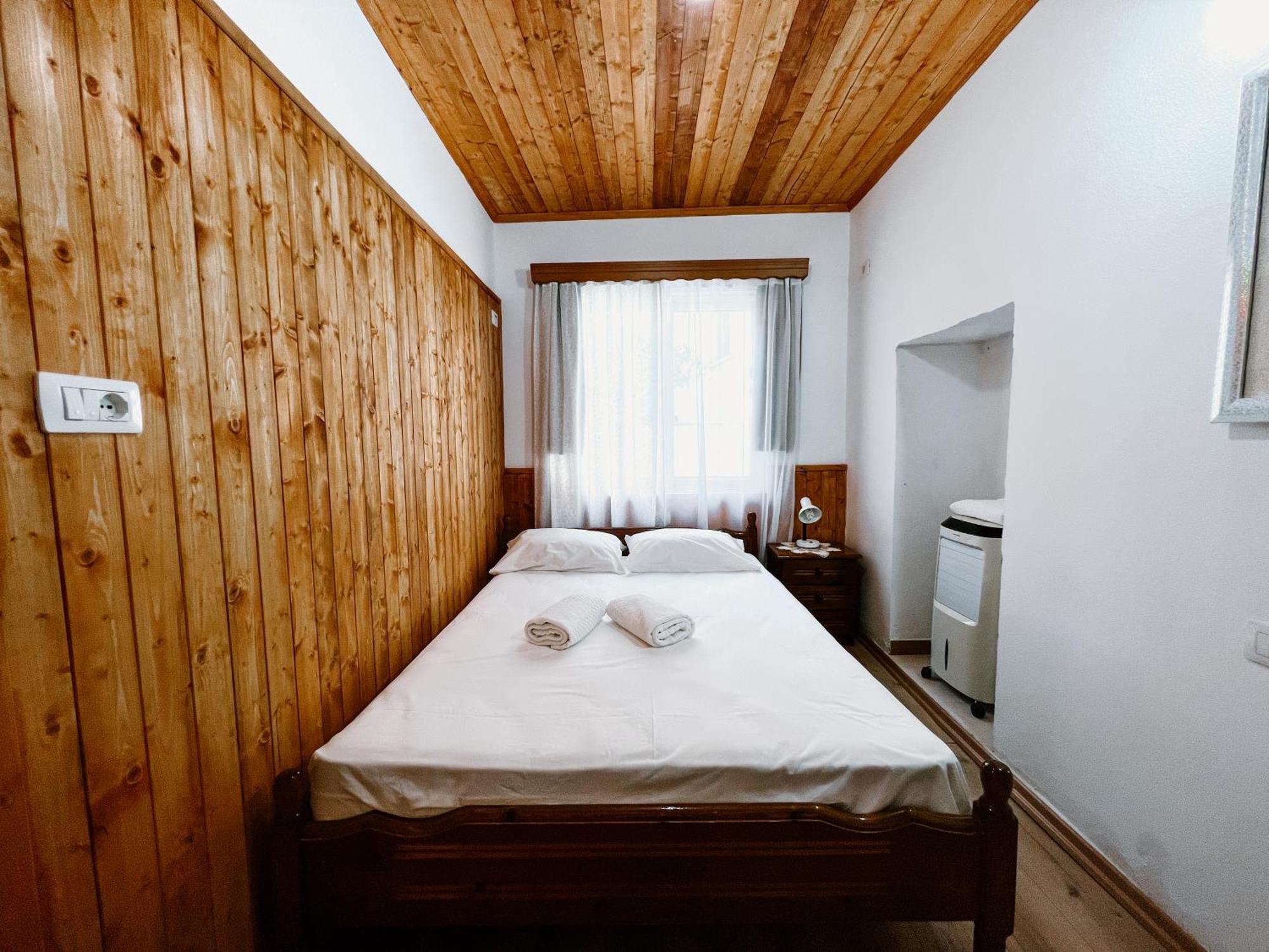 Апартаменты Daors House Гирокастра Экстерьер фото