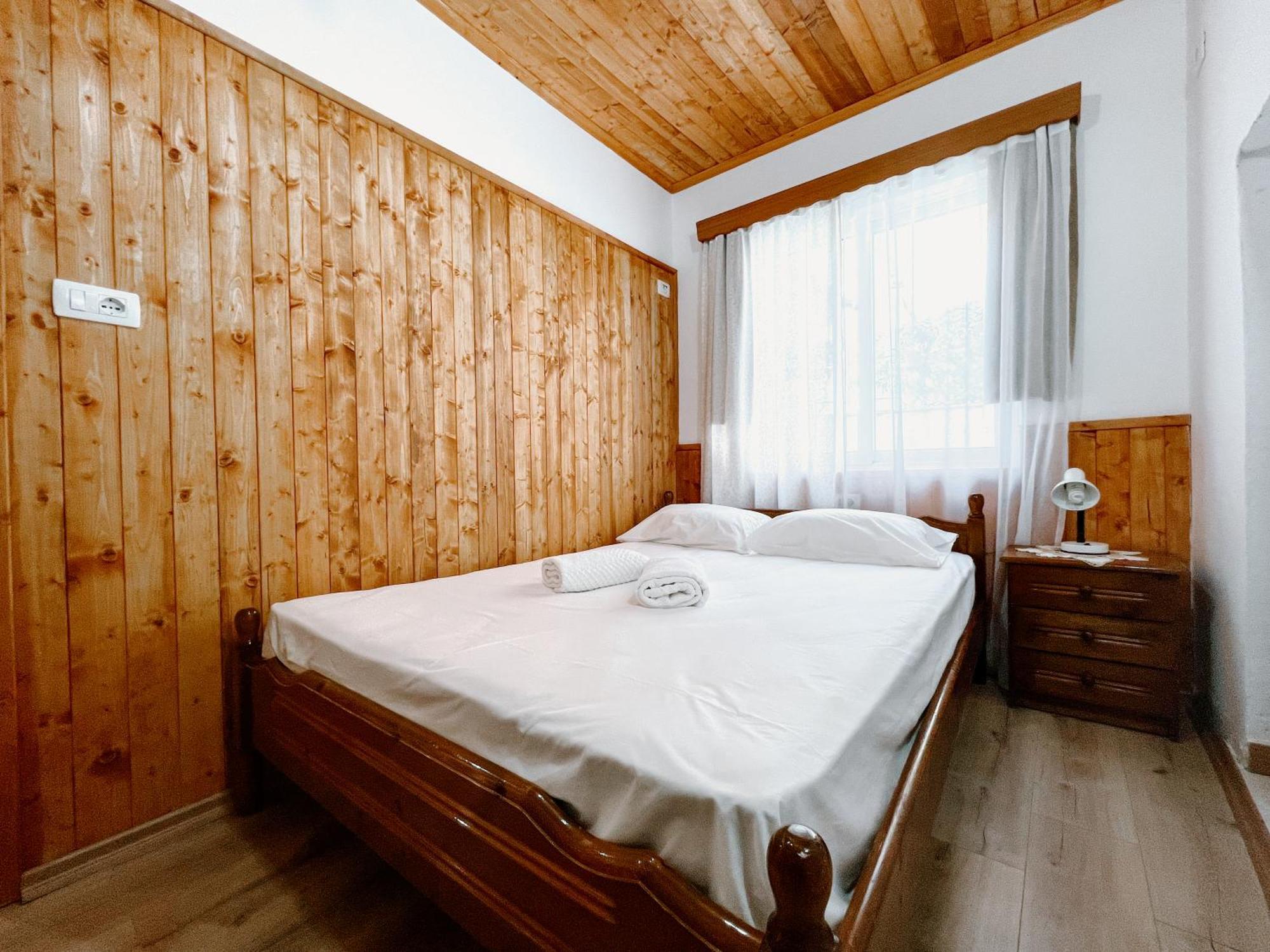 Апартаменты Daors House Гирокастра Экстерьер фото