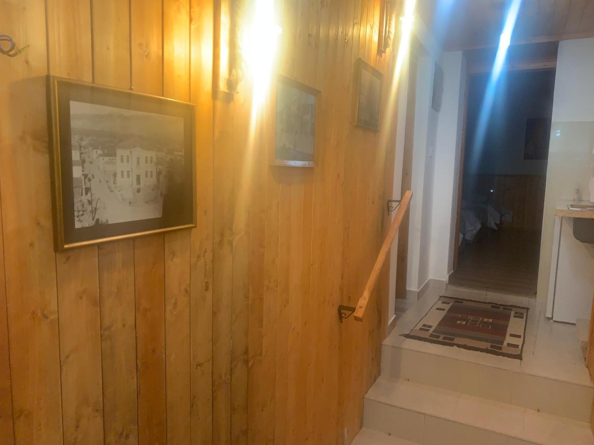 Апартаменты Daors House Гирокастра Экстерьер фото