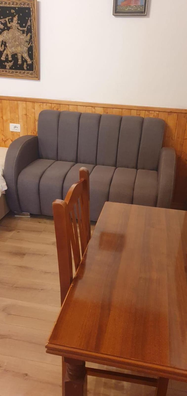 Апартаменты Daors House Гирокастра Экстерьер фото